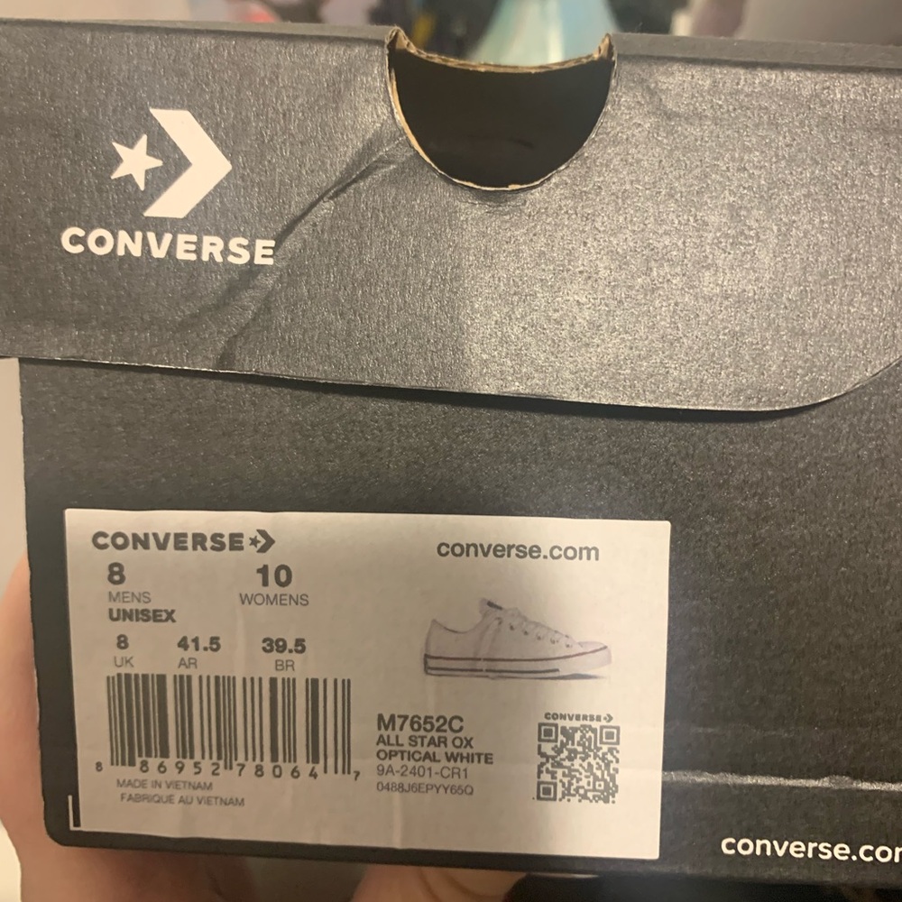 white converse - Picture 2 of 2